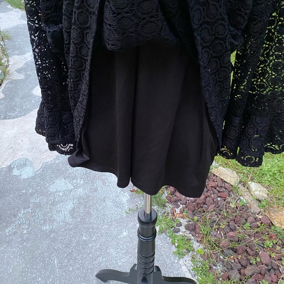 Dressbarn Women's Crochet Three Quarter Bell Sleeves V-Neck Top 3X - Picture 9 of 15